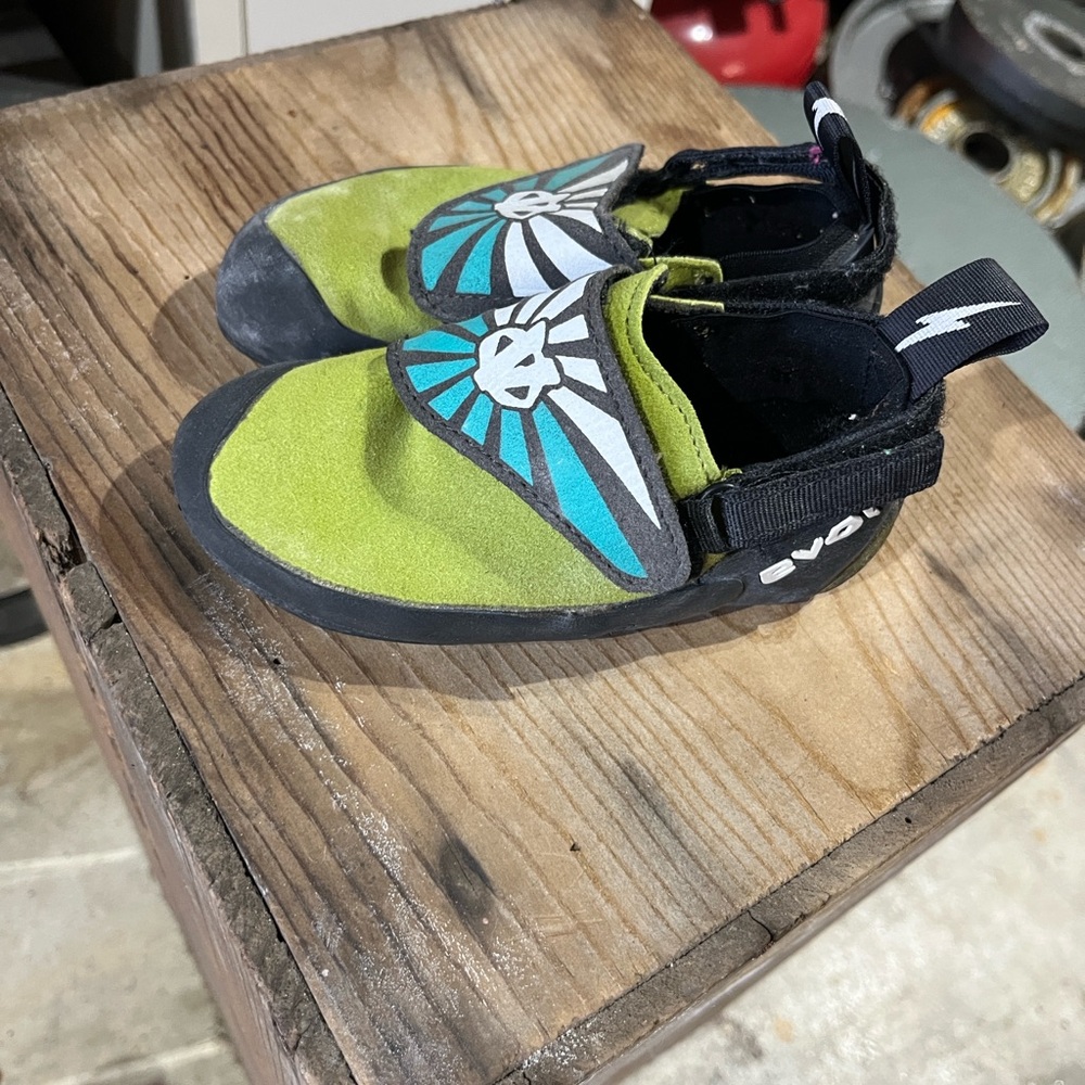 Evolv Kids Climbing Shoes